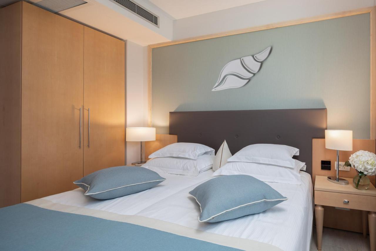 Aparthotel Flora ทูแชพี ภายนอก รูปภาพ